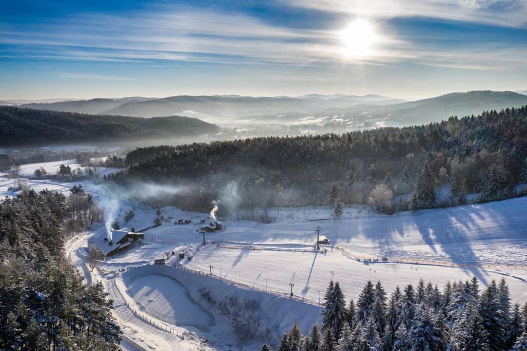Pensjonat Laworta Ski 우스트르치키 돌네 외부 사진
